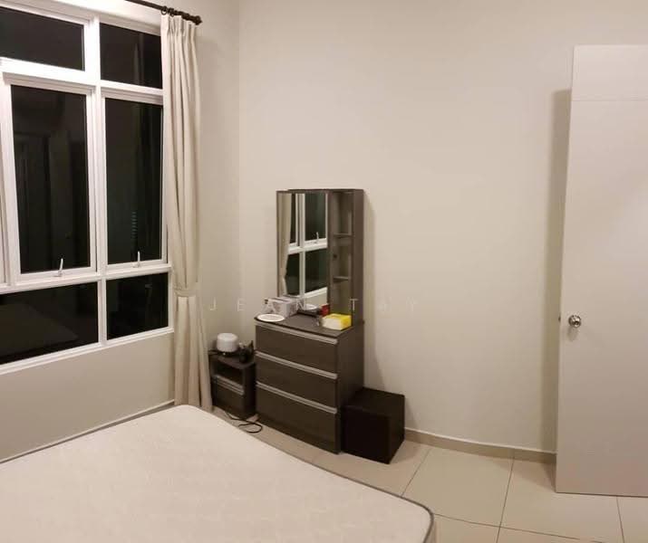 Service Residence for Sale at Parkland Residence - Jean Tay - Bedroom - PropertyGuru.com.my