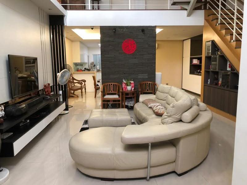 Rumah Teres 3-Tingkat untuk Dijual di Taman Tasik Damai (Sungai Besi) - REX LIM - Living Room - PropertyGuru.com.my