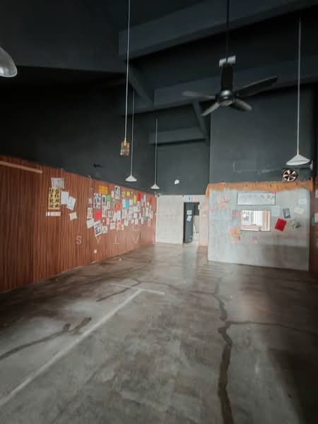 Shop for Rent in Taman Mount Austin (Tebrau) - Michele Sylvester - Interior - PropertyGuru.com.my