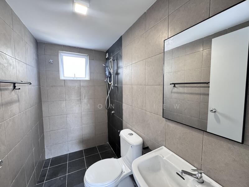 Condominium for Rent at Residensi Dutamas Dahlia - Edmond Liew - Bathroom - PropertyGuru.com.my