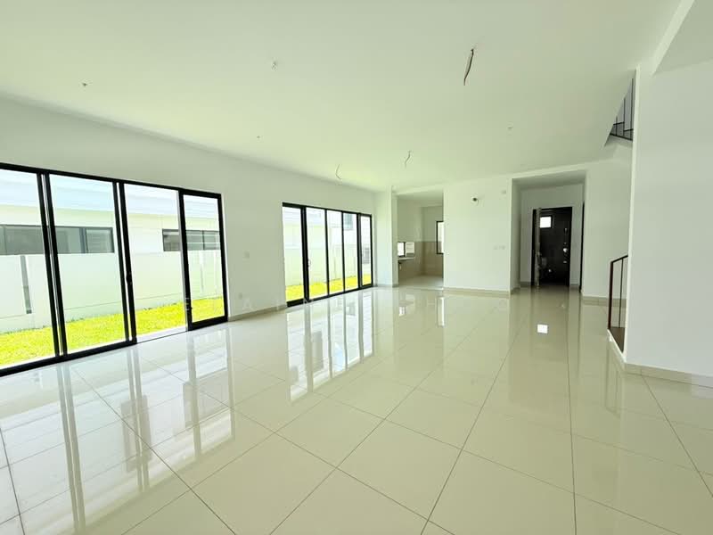 Semi-Detached House for Sale in Elmina (Shah Alam) - Elaine Khoo - Living Room - PropertyGuru.com.my