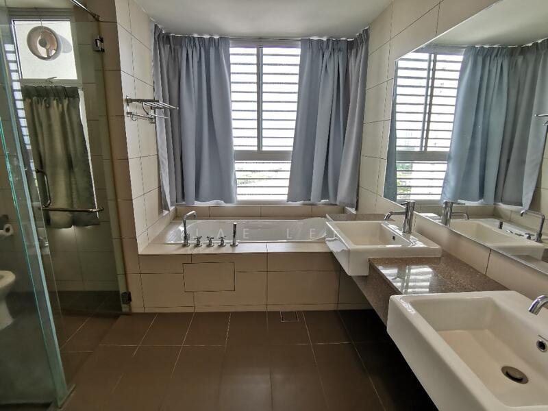 Platino Condominium untuk Untuk Disewa - RM 4,500 /bulan, Mac 2026 - Bathroom - PropertyGuru.com.my