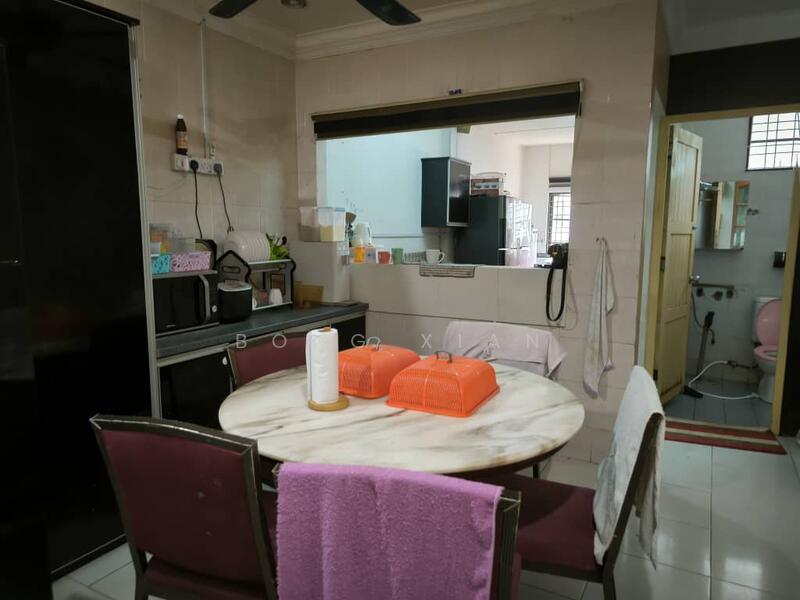 2-storey Terraced House for Sale in Kuching (Sarawak) - Bong Xian - Kitchen - PropertyGuru.com.my