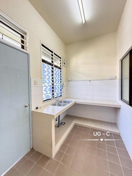 2-storey Terraced House for Sale in Bandar Puteri (Klang) - AJ Devan - Kitchen - PropertyGuru.com.my