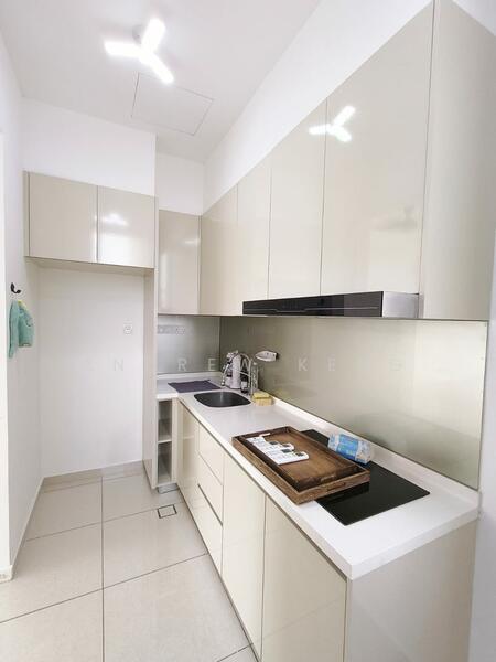 Paradigm Residence untuk Untuk Disewa - RM 3,100 /bulan, Mac 2026 - Kitchen - PropertyGuru.com.my