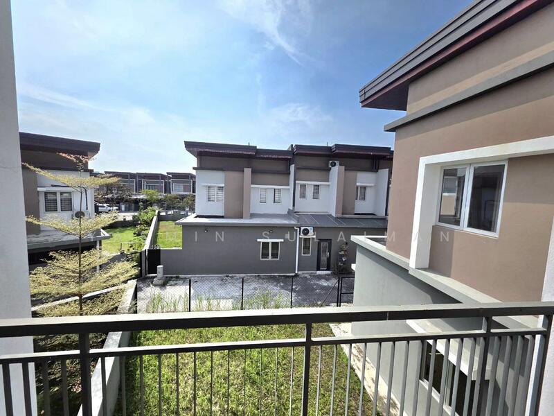 2-storey Terraced House for Sale in Semenyih (Selangor) - Yasmin Sulaiman - Exterior - PropertyGuru.com.my