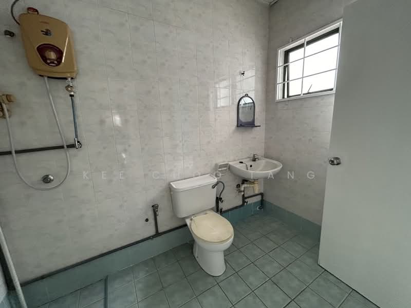 Rumah Teres 2-Tingkat untuk Dijual di Kota Kemuning (Shah Alam) - Anjoe Tang - Bathroom - PropertyGuru.com.my