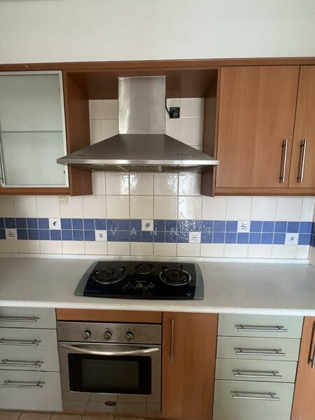 Condominium for Rent at Kiaramas Sutera - Ivann T - Kitchen - PropertyGuru.com.my