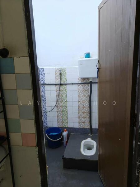 2-storey Terraced House for Sale in Taman Sri Gombak (Gombak) - Lay Moi Shoo - Bathroom - PropertyGuru.com.my