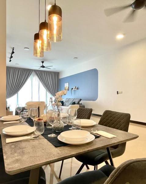Kondominium untuk Dijual di Cendana - Sally Wong - Dining Room - PropertyGuru.com.my