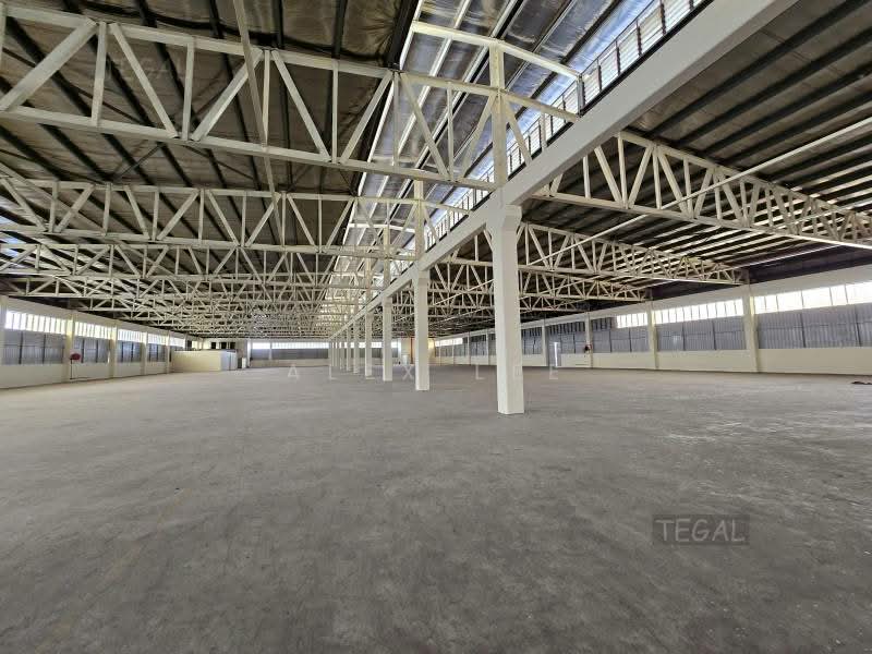 Warehouse for Rent in Shah Alam (Selangor) - Alex Lee - Interior - PropertyGuru.com.my
