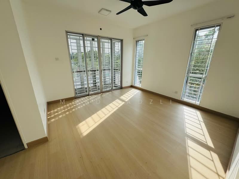 2-storey Terraced House for Sale in Elmina (Shah Alam) - Mohd Fadzli - Living Room - PropertyGuru.com.my