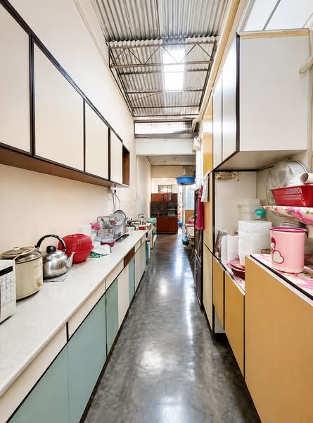 2-storey Terraced House for Sale in Pulau Tikus (Penang) - Rainny Wong - Kitchen - PropertyGuru.com.my