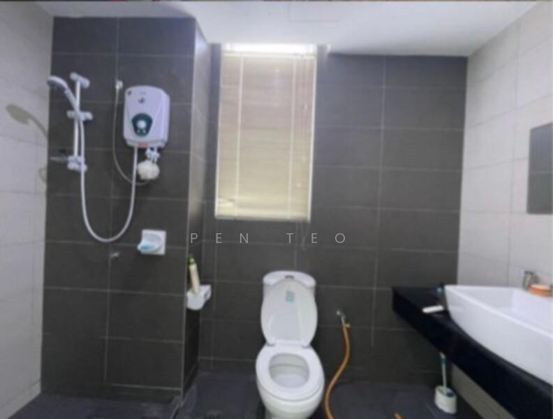 Kondominium untuk Dijual di D'Zone Condominium, Penang - Pen Teo - Bathroom - PropertyGuru.com.my