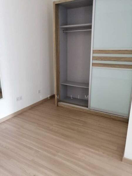 2-storey Terraced House for Rent in Semenyih (Selangor) - Ken Lim - Wardrobe - PropertyGuru.com.my