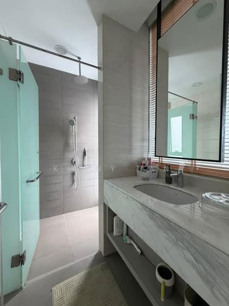 Service Residence for Sale at Cyperus @ Tropicana Gardens - Kenny Tan - Bathroom - PropertyGuru.com.my