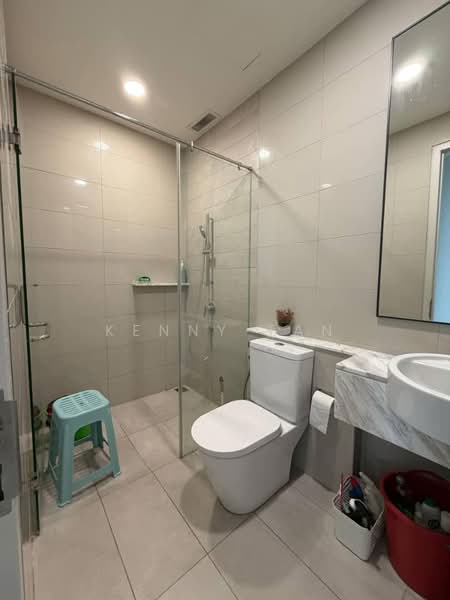 Service Residence for Sale at Cyperus @ Tropicana Gardens - Kenny Tan - Bathroom - PropertyGuru.com.my