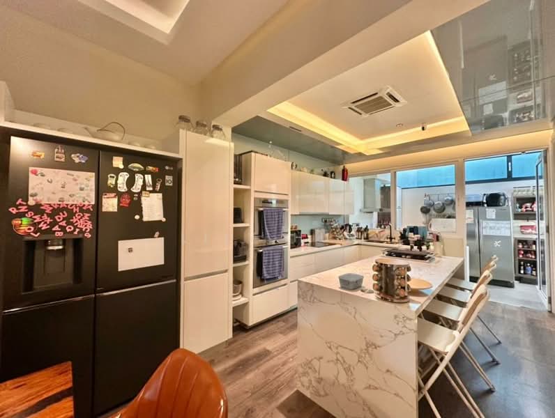 Vila Berkembar untuk Dijual di Bukit Kiara (Kuala Lumpur) - Lily Hun - Kitchen - PropertyGuru.com.my