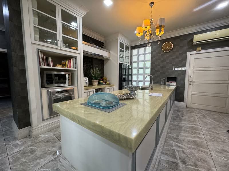 Bungalow House for Sale in Kota Damansara (Selangor) - Peggy Yong - Kitchen - PropertyGuru.com.my