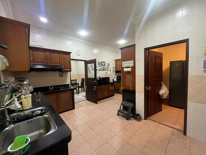 Bungalow for Sale in Kota Warisan (Sepang) - Mu'izz Halim - Kitchen - PropertyGuru.com.my
