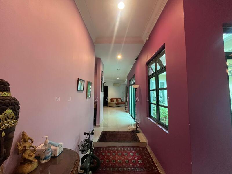 Bungalow for Sale in Kota Warisan (Sepang) - Mu'izz Halim - Corridor - PropertyGuru.com.my
