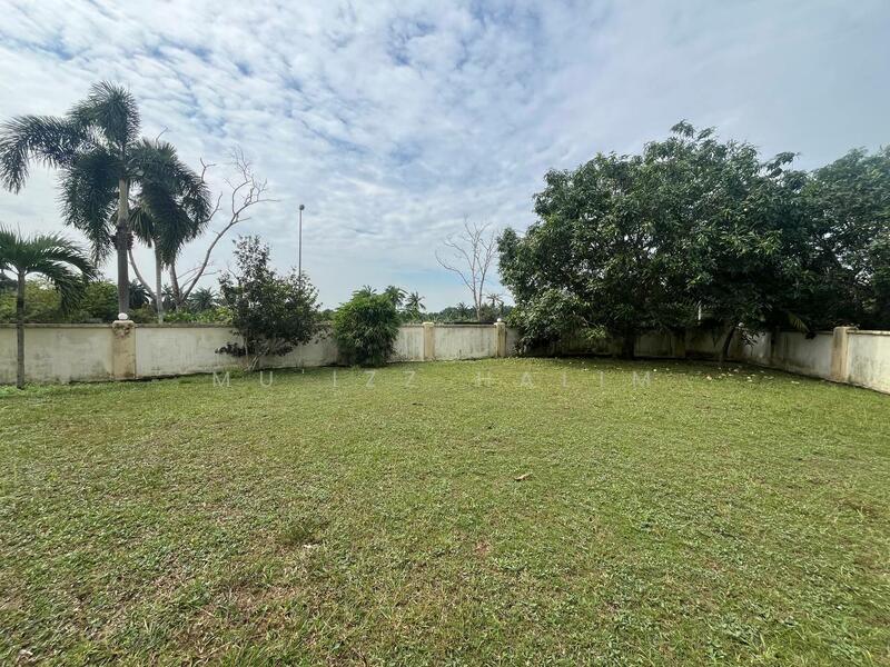 Bungalow for Sale in Kota Warisan (Sepang) - Mu'izz Halim - Garden - PropertyGuru.com.my