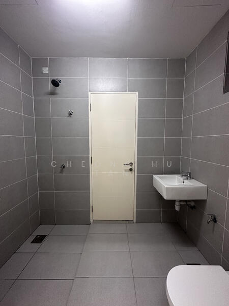 Kitchen-Room 4 connecting Toilet/ B.room