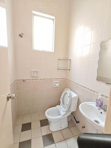 Semi-Detached House for Sale in Setia Alam (Selangor) - Alwin Lee - Bathroom - PropertyGuru.com.my