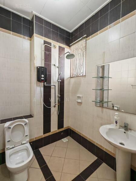 Semi-Detached House for Sale in Setia Alam (Selangor) - Alwin Lee - Bathroom - PropertyGuru.com.my
