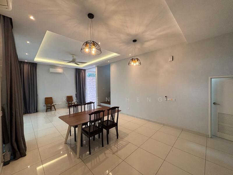 Rumah Kluster untuk Dijual di Iskandar Puteri (Nusajaya) (Johor) - Karen Heng - Dining Room - PropertyGuru.com.my