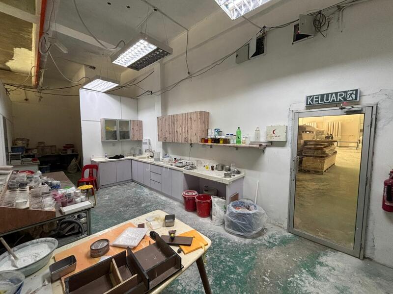 Kilang untuk Dijual di Klang (Selangor) - JH Tee - Kitchen - PropertyGuru.com.my