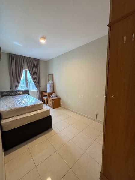 Endah Regal Condominium untuk Untuk Dijual - RM 400,000, Mac 2026 - Bedroom - PropertyGuru.com.my