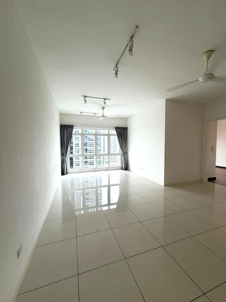 Eco Sky untuk Untuk Disewa - RM 2,100 /bulan, Apr 2026 - Living Room - PropertyGuru.com.my