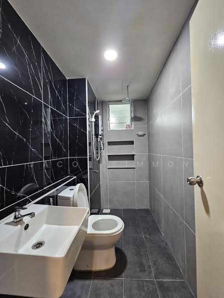 Kondominium untuk Disewa di Lakefront Homes - Jacob Simmon - Bathroom - PropertyGuru.com.my