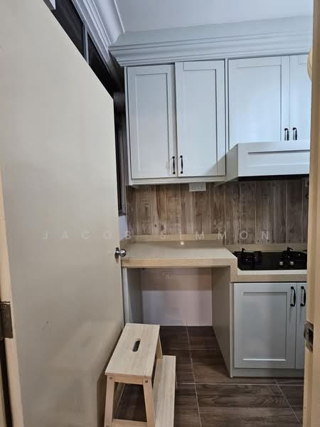 Kondominium untuk Disewa di Lakefront Homes - Jacob Simmon - Kitchen - PropertyGuru.com.my