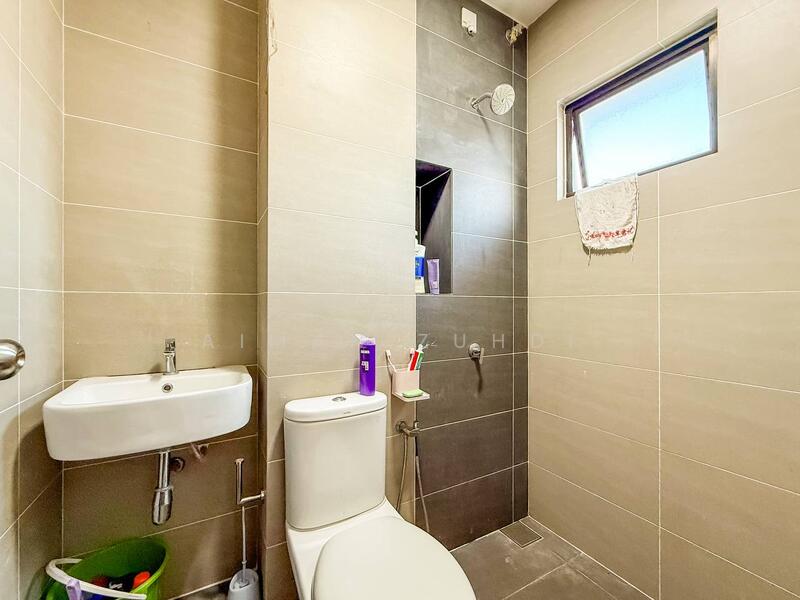 Avis 1 Setia Alam Sari untuk Untuk Dijual - RM 750,000, Apr 2026 - Bathroom - PropertyGuru.com.my