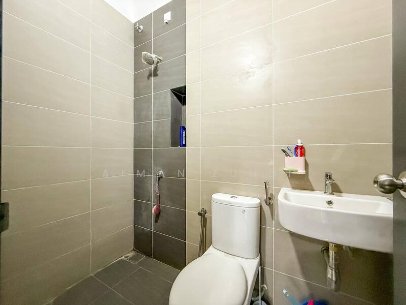 Avis 1 Setia Alam Sari untuk Untuk Dijual - RM 750,000, Apr 2026 - Bathroom - PropertyGuru.com.my