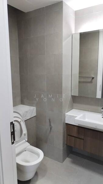 Service Residence for Sale at Aria - Jamie Yong - Bathroom - PropertyGuru.com.my
