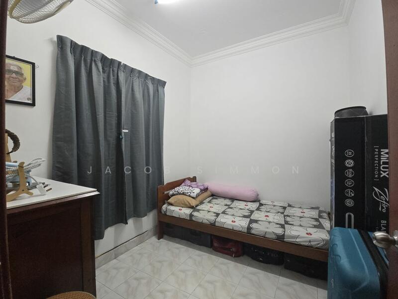 Townhouse for Sale at Avant Court Condominium - Jacob Simmon - Bedroom - PropertyGuru.com.my