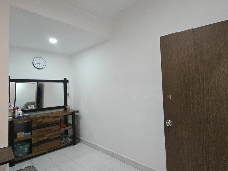 Townhouse for Sale at Avant Court Condominium - Jacob Simmon - Interior - PropertyGuru.com.my