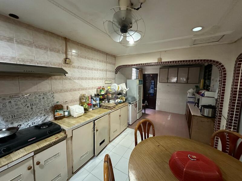 Sungai Nibong Pantai Jerjak Bayan Baru Semi D Landed Terrace untuk Untuk Dijual - RM 860,000, Apr 2026 - Kitchen - PropertyGuru.com.my