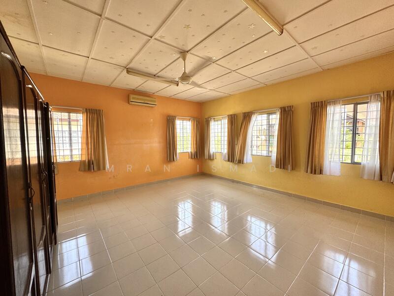 Bungalow for Sale in Taman Rasah Kemayan (Rasah) - Imran Ismadi - Interior - PropertyGuru.com.my