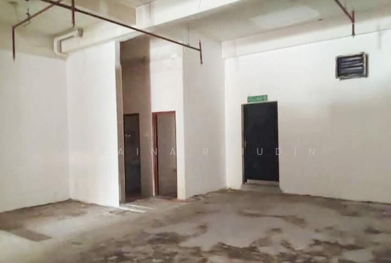 Shop / Office for Rent in Vista Alam Sek 14 (Shah Alam) - Zuraina Rajudin - Interior - PropertyGuru.com.my