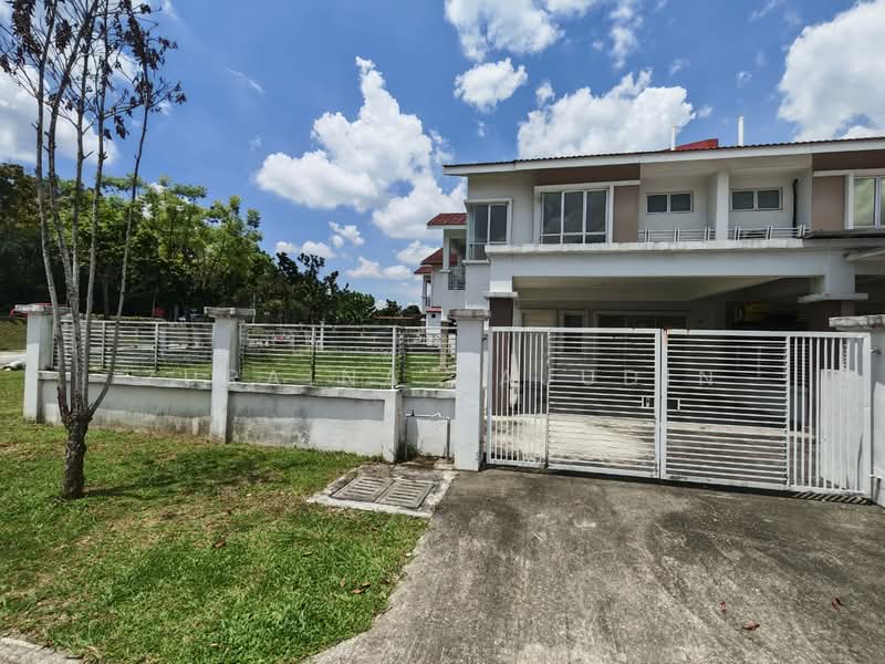 2-storey Terraced House for Rent in Bukit Bandaraya (Shah Alam) - Zuraina Rajudin - Exterior - PropertyGuru.com.my
