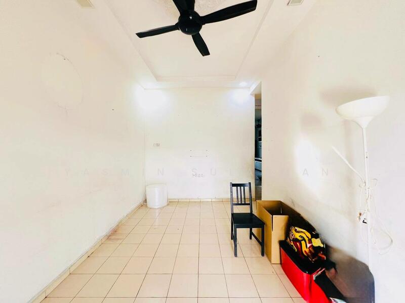 Terraced House for Sale in Klang (Selangor) - Yasmin Sulaiman - Living Room - PropertyGuru.com.my