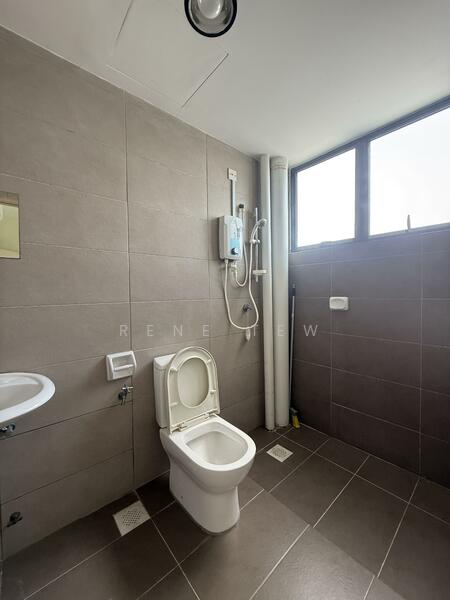 Service Residence for Sale at ARC @ Austin Hills - Rene Tew - Bathroom - PropertyGuru.com.my