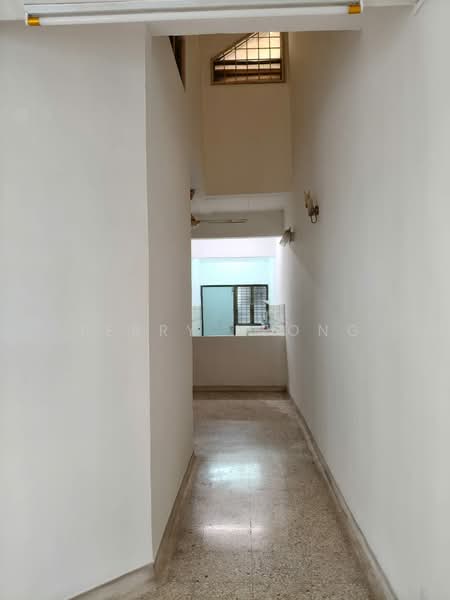 1-storey Terraced House for Sale in Bandar Kinrara (Selangor) - Terry Leong - Corridor - PropertyGuru.com.my