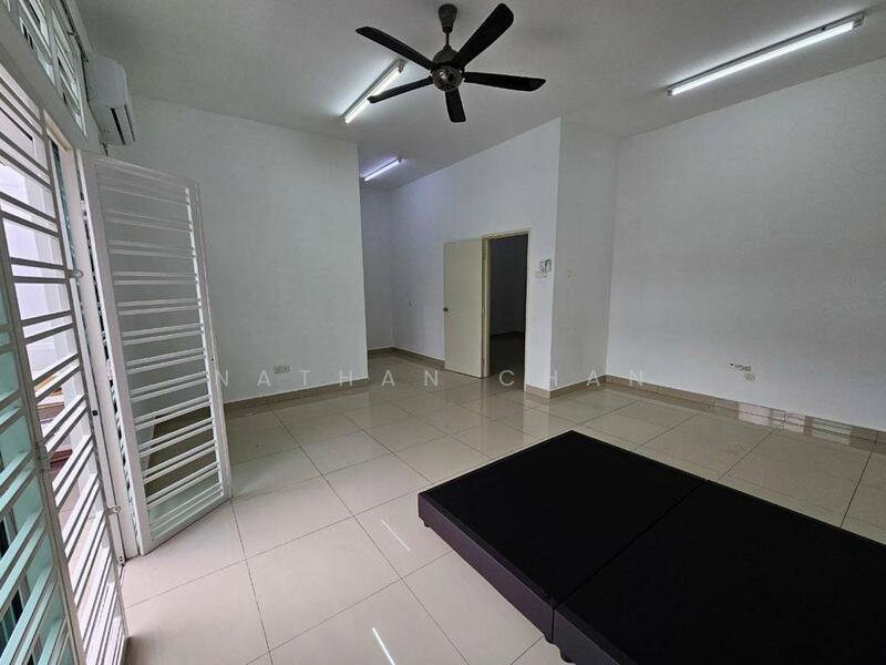 Ehsan Jaya Ehsan Jaya Ehsans Jayas untuk Untuk Dijual - RM 828,000, Feb 2026 - Living Room - PropertyGuru.com.my