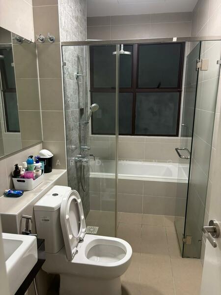 Condominium for Sale at Isle of Kamares - Jared Wong - Bathroom - PropertyGuru.com.my