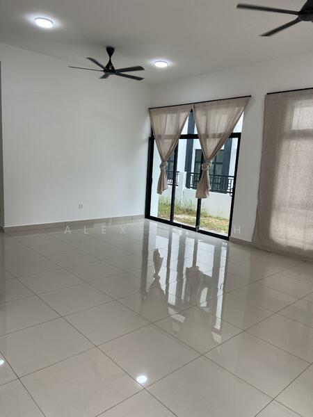Cluster House for Rent in Iskandar Puteri (Nusajaya) (Johor) - Alex Cheah - Living Room - PropertyGuru.com.my